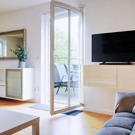 Stilvolles Apartment In Stadtnaehe-Parkplatz- 4 Personen- Balkon Wolfsburgo Exterior foto