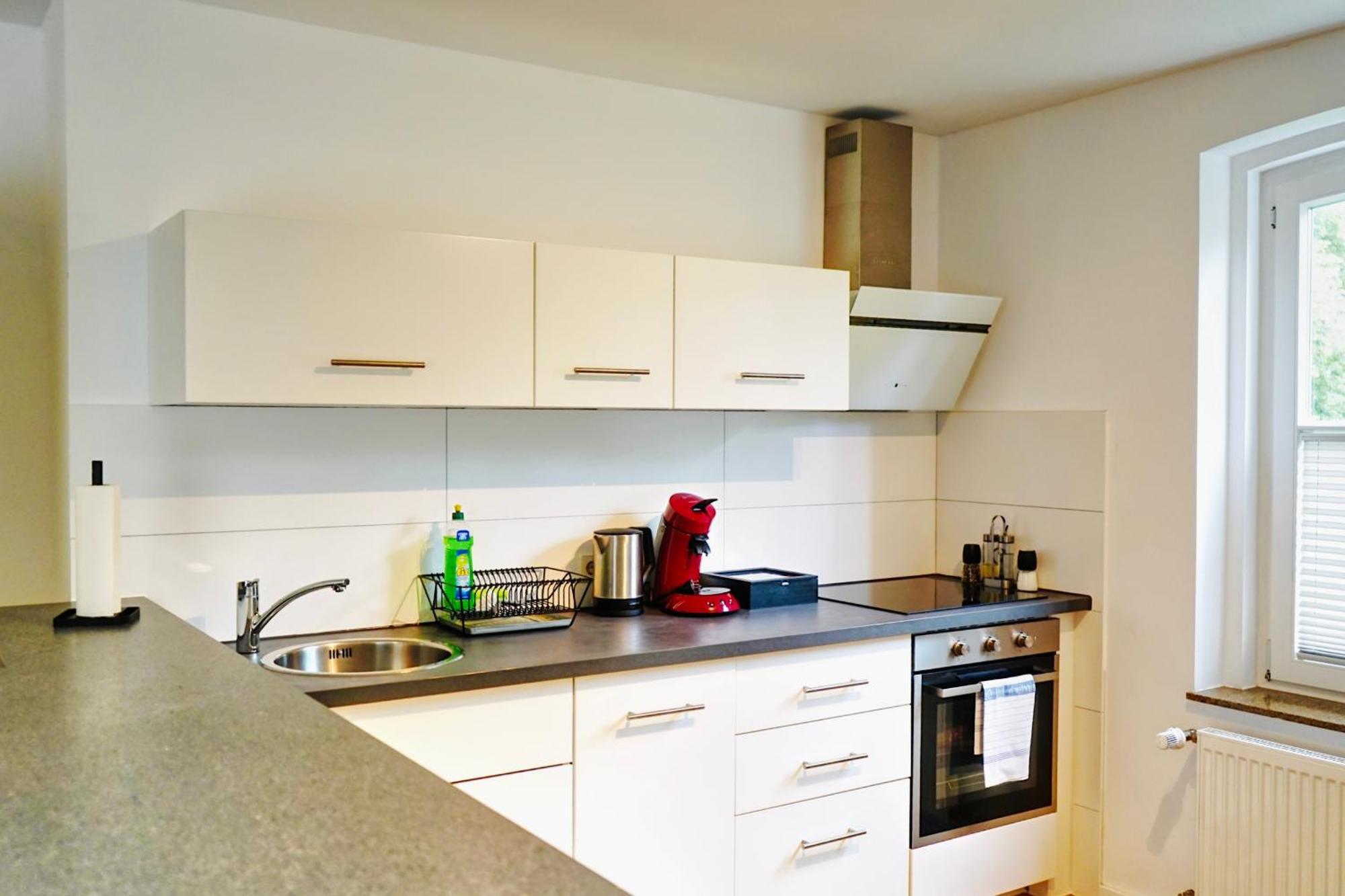Stilvolles Apartment In Stadtnaehe-Parkplatz- 4 Personen- Balkon Wolfsburgo Exterior foto